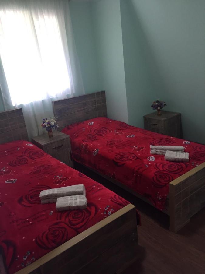 Mate Private Bathrooms Ушгули Экстерьер фото
