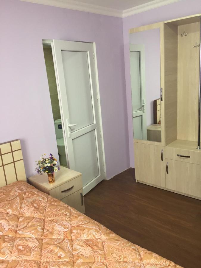 Mate Private Bathrooms Ушгули Экстерьер фото